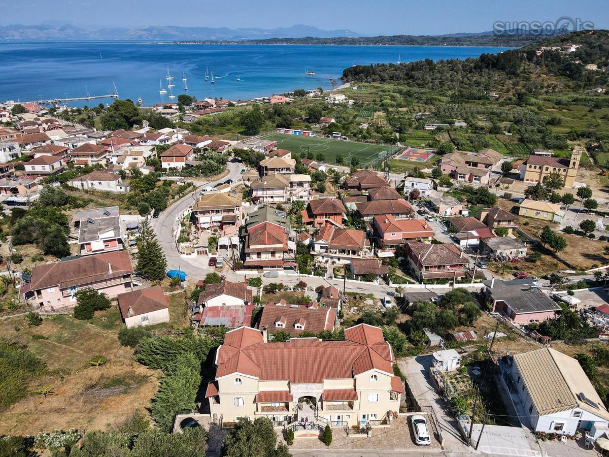 Villa Konstantina Petrití Exterior foto
